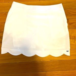 Vineyard vines performance skirt